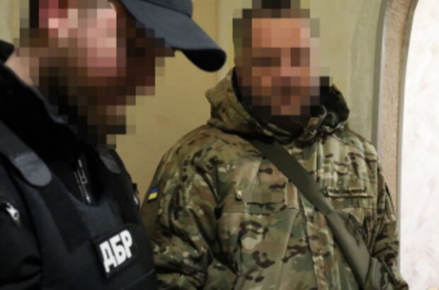 Розкрадання майже 10 млн грн і втеча: ДБР затримало керівника фінансової служби бригади на Запорізькому напрямку