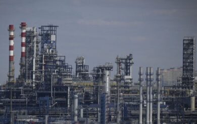 Рязанский нефтеперерабатывающий завод остановил работу после удара украинских дронов