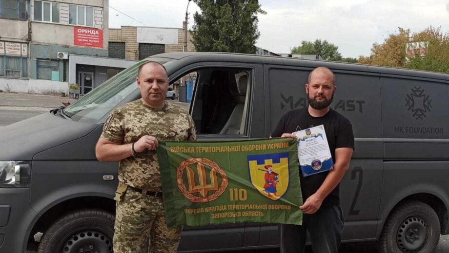 Бус від БФ ”Батальйон Волонтер” поїхав до військової частини стопкорівця з Бердичева