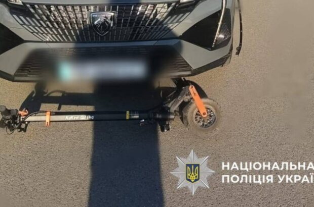 Смертельне ДТП під Києвом: авто збило двох дітей на електросамокаті