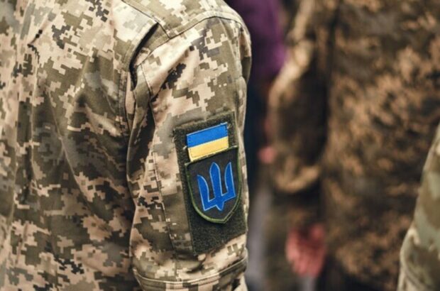 Какие боевые должности предусмотрены для контрактников 18-24 лет в ВСУ?