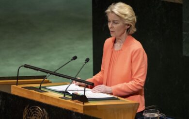 Фон дер Ляен назвала, куда пойдет первый транш по Украине