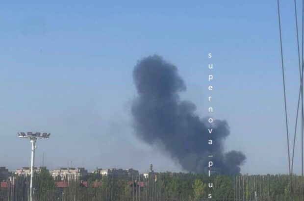 Масштабный пожар в оккупированном Мелитополе: дым виден из всех районов города