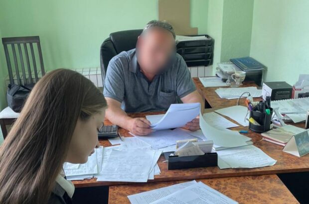 Насолили на миллион: чиновника ШЭУ подозревают в переплате из бюджета Киева