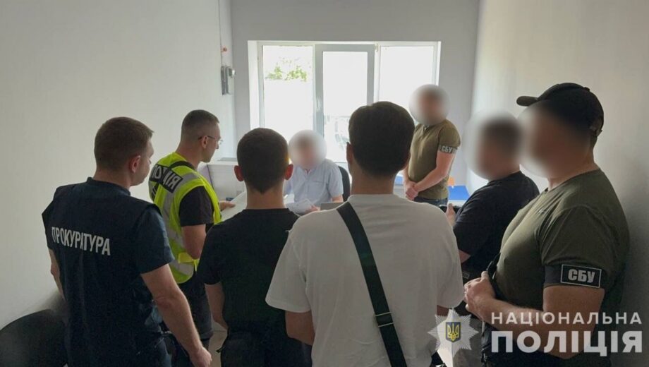 У Вінниці судитимуть чиновника за хабар та ”безбюрократичне” оформлення права власності на майно
