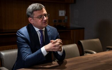 »Украинцы будут воевать лопатами»: министр Кулеба отреагировал на промедление Конгресса США с решением денег для Украины