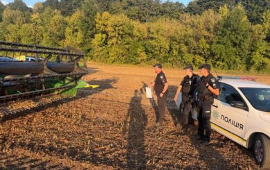 Агробізнес на Полтавщині під прицілом: поліція та ”тітушки” зривають збір врожаю сої, – медіа