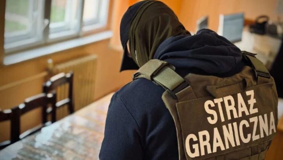 16 фейкових штампів від Євросоюзу: у Польщі викрили дивну знахідку в документах українки