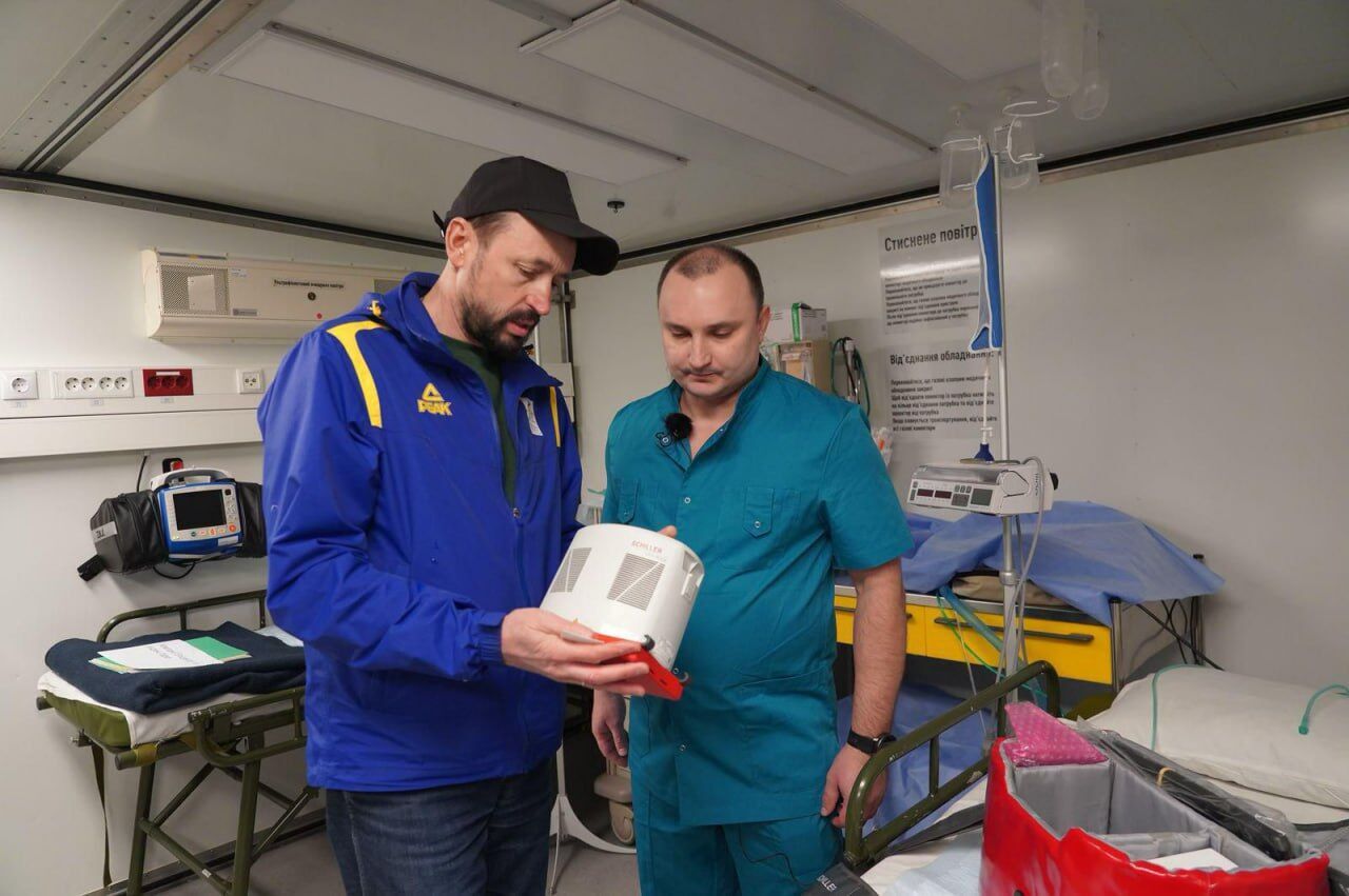 Благодійники забезпечили стабілізаційні пункти сучасними пристроями для реанімації