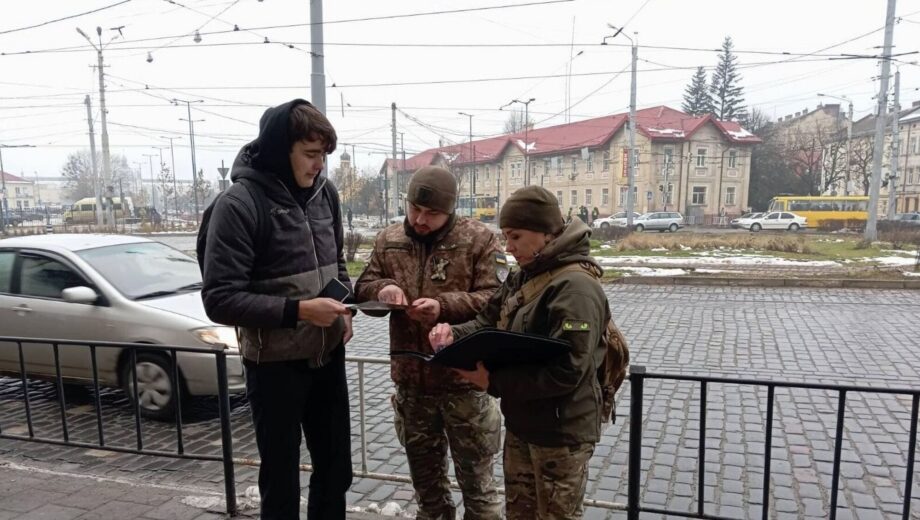 Чоловіка, який напав на працівників ТЦК в Ізмаїлі, підозрюють за статтею КК України