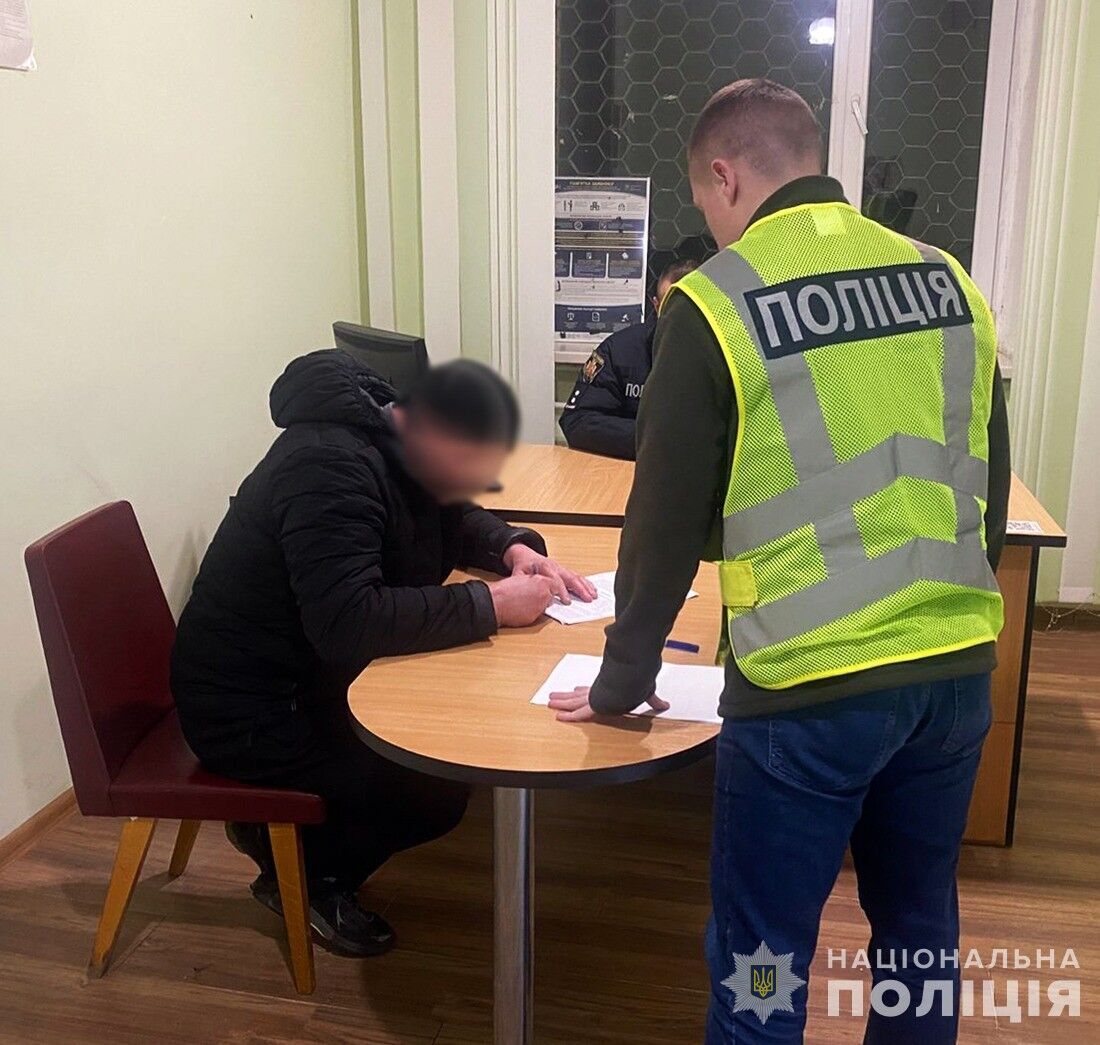 У морзі зрізали золоту обручку з руки захисника