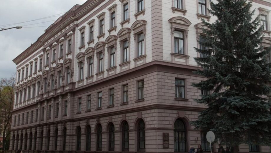 Преподаватель провел лекцию на русском в Ивано-Франковском медуниверситете