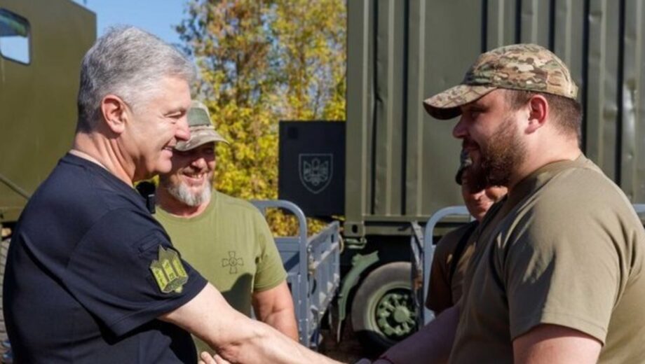 Порошенко в свой день рождения передал в Сумскую область дроны и технику