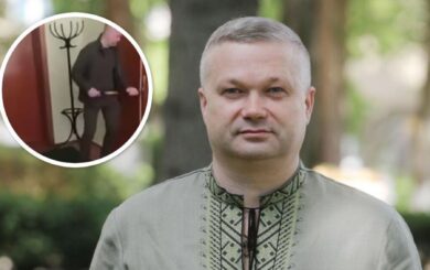Конфликт в Кицмане: двери горсовета открывали ломом из-за судебного решения