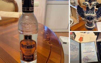 Горілка ”путінка”, двоголовий орел в інтер’єрі та державні нагороди від рф: ексчиновник отримав підозру у державній зраді
