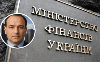 Туфлі ”на широку ногу”: як живе чиновник Сергій Крічфалуши