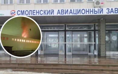 Обломки дронов вызвали пожары на жилых домах Смоленска