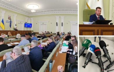 Под крики »Ганьба»: в Чернигове депутаты провалили голосование за аудит и недоверие городским властям