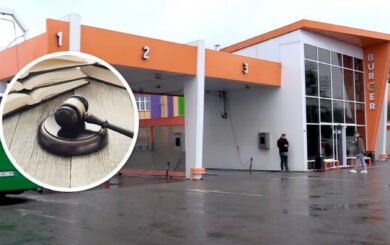 Несмотря на арест имущества: в Черновцах работает »стихийная» автомойка с орбиты семьи Гамазинских