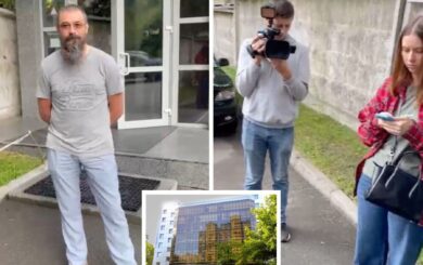 Штовхався і вдарив журналістку: в Києві охоронець кол-центру напав на команду СтопКору (відео)