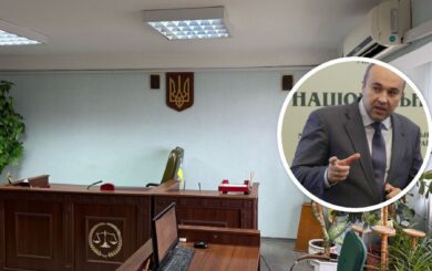 Тиск на медіа? Нардеп Приходько позивається до СтопКору, але ігнорує засідання суду