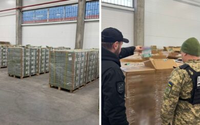 Контрабанда запрещенных электронных сигарет на 24 млн грн: таможенники разоблачили схему