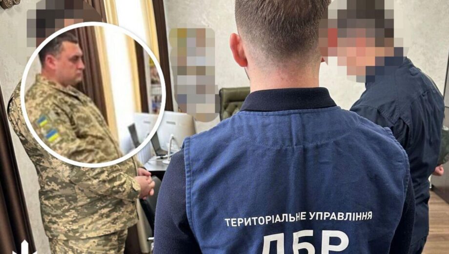Вынуждал подчиненных строить частный дом: проректора военной академии подозревают в злоупотреблении служебным