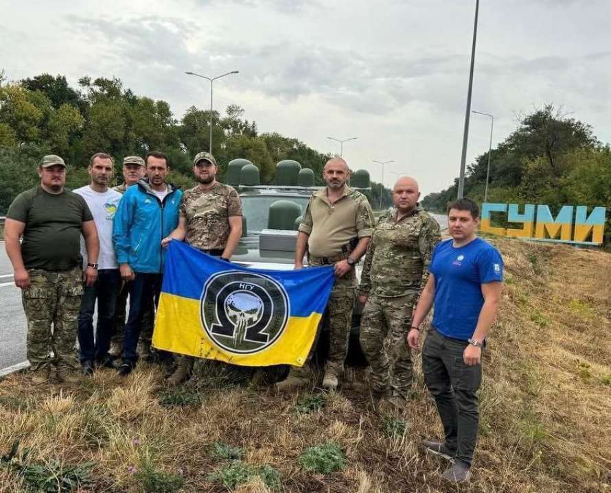 Фонд Батальйон Волонтер'' та ''Мистецька ініціатива''