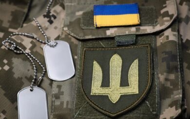 Постачальникам військової форми продовжили арешт за махінації