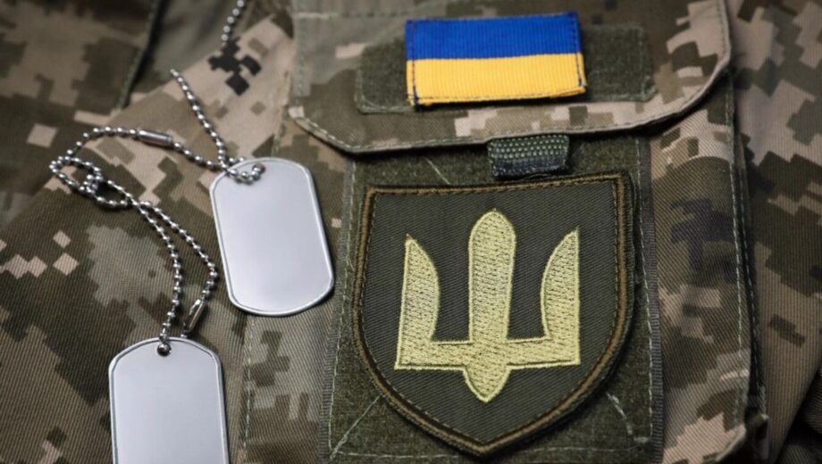 Поставщикам военной формы продлили арест за махинации