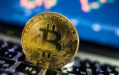 Цена биткоина превысила 107 тыс. долларов: рынок надеется на стратегические резервы