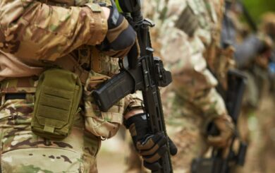 Пришел на свидание, а встретил военкома: в сети обсуждают необычную историю