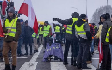 Польські фермери анонсували масштабний протест у Варшаві проти імпорту з України