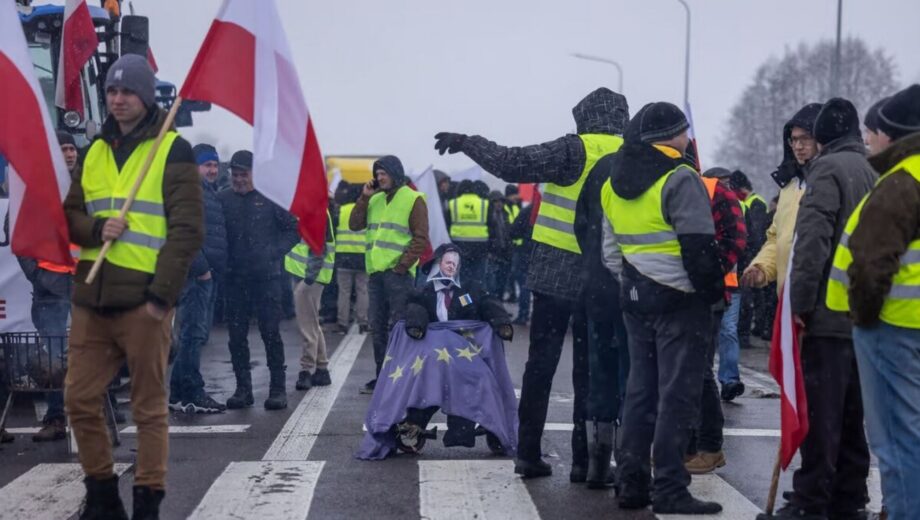 Польські фермери анонсували масштабний протест у Варшаві проти імпорту з України