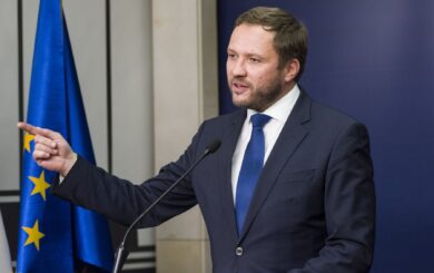 Глава МЗС Естонії: Якщо Угорщина заблокує санкції, путіну повернуть 240 мільярдів