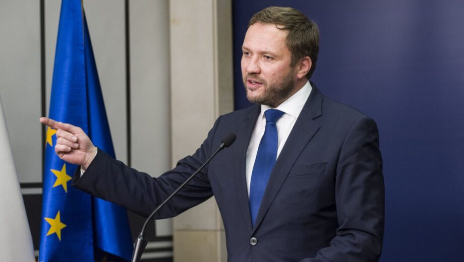 Глава МЗС Естонії: Якщо Угорщина заблокує санкції, путіну повернуть 240 мільярдів