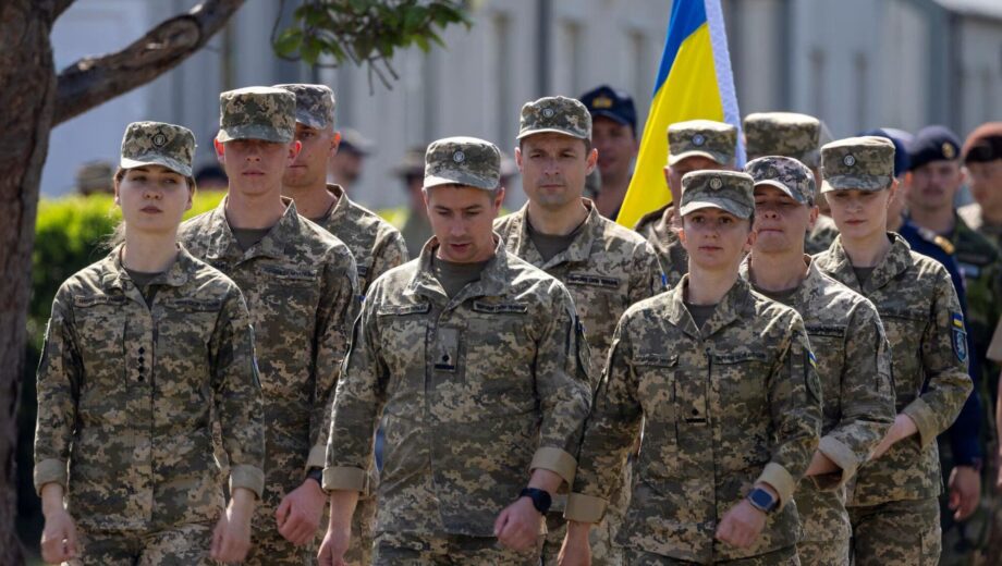 Хто з військових має право на звільнення під час воєнного стану