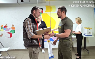 У Херсоні голова ОВА привітав адвоката зрадника Сальда