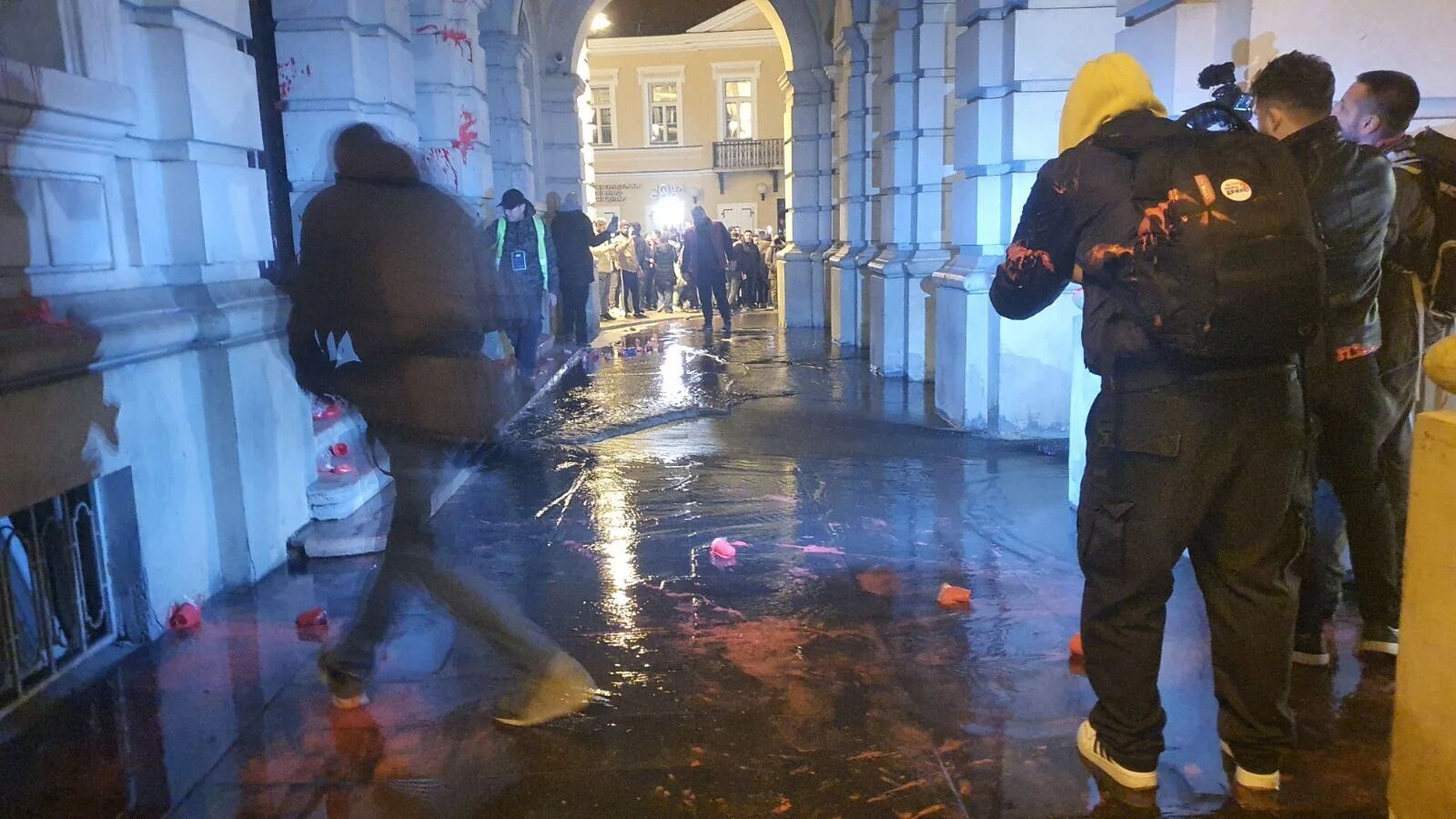 Протести в сербському Новому Саді: після трагедії на вокзалі тисячі вимагали відставки влади (фото)