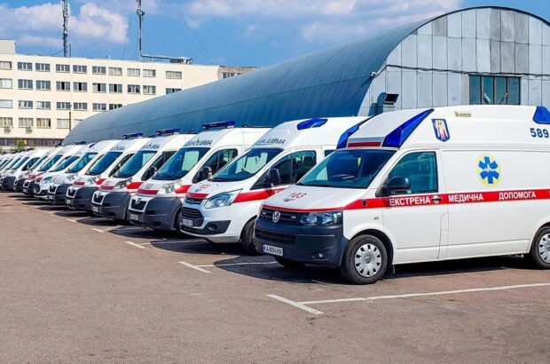Київські посадовці розкрадали 1,9 млн грн на запчастинах для швидких