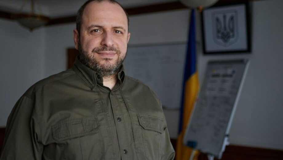 Министр обороны Украины призвал страны НАТО закрыть небо на западных регионах страны