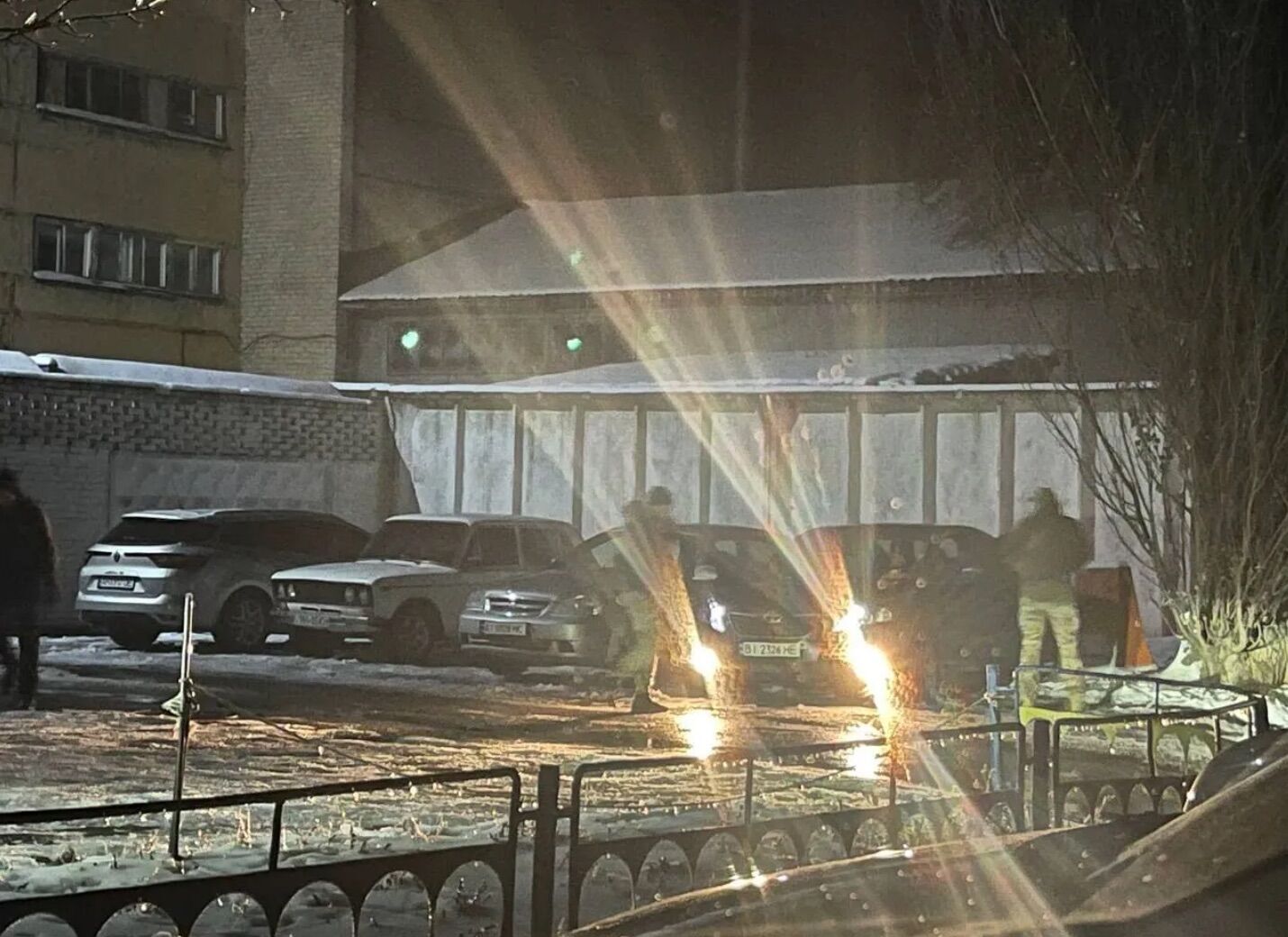 Около Броварского завода пластмасс заметили людей в камуфляже