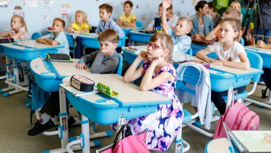 Как изменится школьное образование: профильность, новые программы и дистанционка в 2025 году