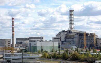 Удар дрона по ЧАЭС: арка, построенная за $1,7 млрд, оказалась уязвимой к боевым действиям