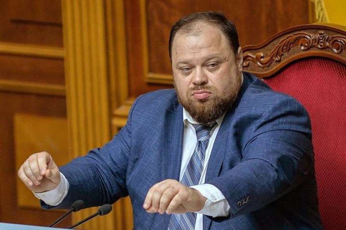 Відставки в уряді: експерти – про можливі наслідки та майбутнє Кабміну
