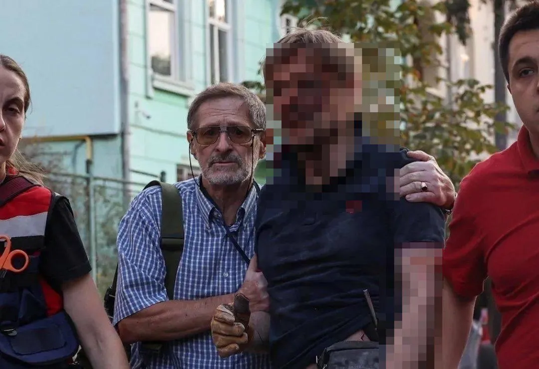Трагедия во Львове: в результате ракетной атаки мужчина потерял троих детей и жену