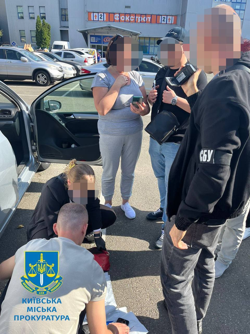 Жінку було затримано під час отримання 11 000 євро