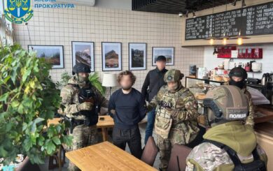 Участника »сходки» криминальных авторитетов, переправлявших мужчин за границу, взяли под стражу