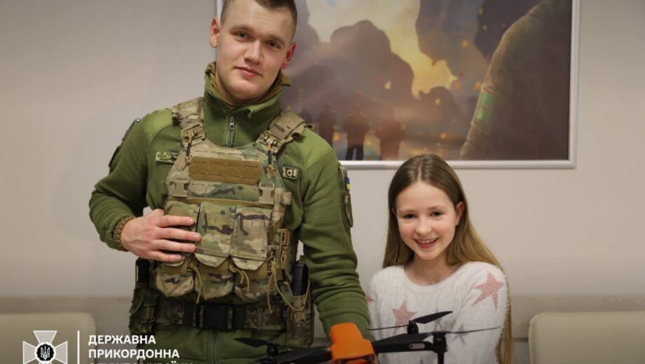 10-летняя дочь пограничника подарила дрон военным, исполнив свое рождественское желание