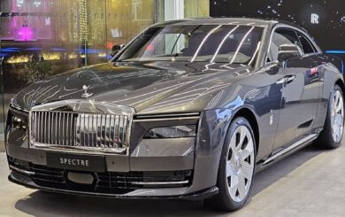 13 украинцев купили Rolls-Royce Spectre во время войны: кто эти владельцы